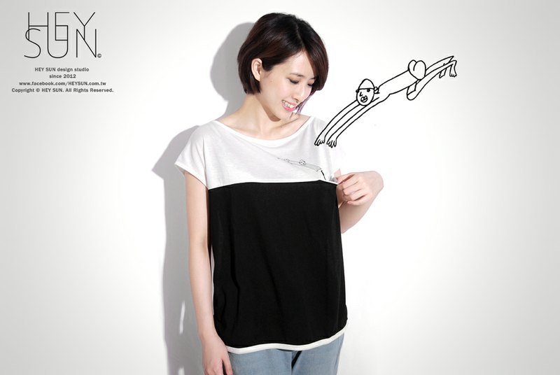 【M0183】HEY SUN独立手作品牌·练习跳水，有鲨鱼！撞色口袋TEE - 女装 T 恤 - 棉．麻 白色