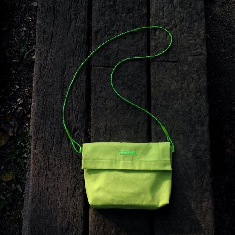 芥末凹凹绿绳 - 侧背包/斜挎包 - 其他材质 绿色