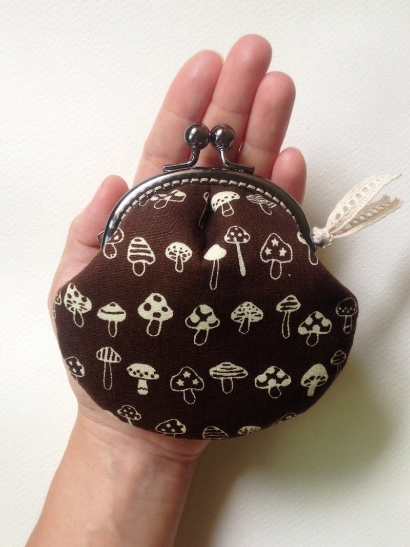 hm2。咖咖菇 贝壳。口金包 - 零钱包 - 棉．麻 咖啡色