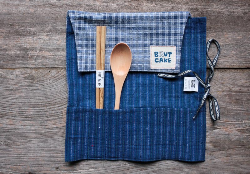 Brut Cake - 纯手工纺织古布分格式卷轴环保餐具组  ( 蓝白格纹 ) - 筷子/筷架 - 棉．麻 