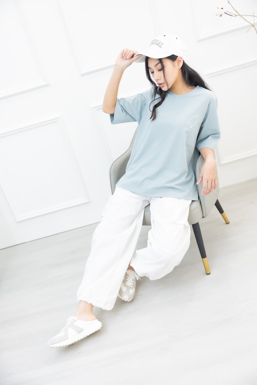 白线楼梯短袖上衣 浅蓝色 - 女装 T 恤 - 其他材质 蓝色
