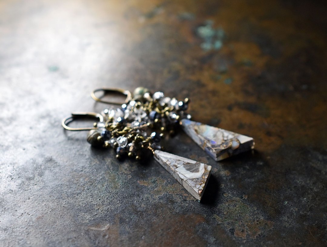 Copper Opal and Heavy Stone Beads, Herkimer Diamond and Ethnic Bell Earrings - 耳环/耳夹 - 宝石 灰色