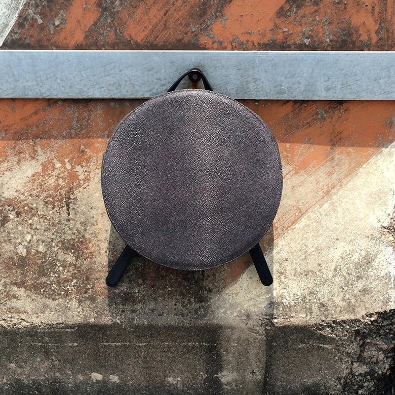 *限量版* 型格石头纹 魔鬼鱼纹 圆形后背包 硬版 - 后背包/双肩包 - 真皮 灰色