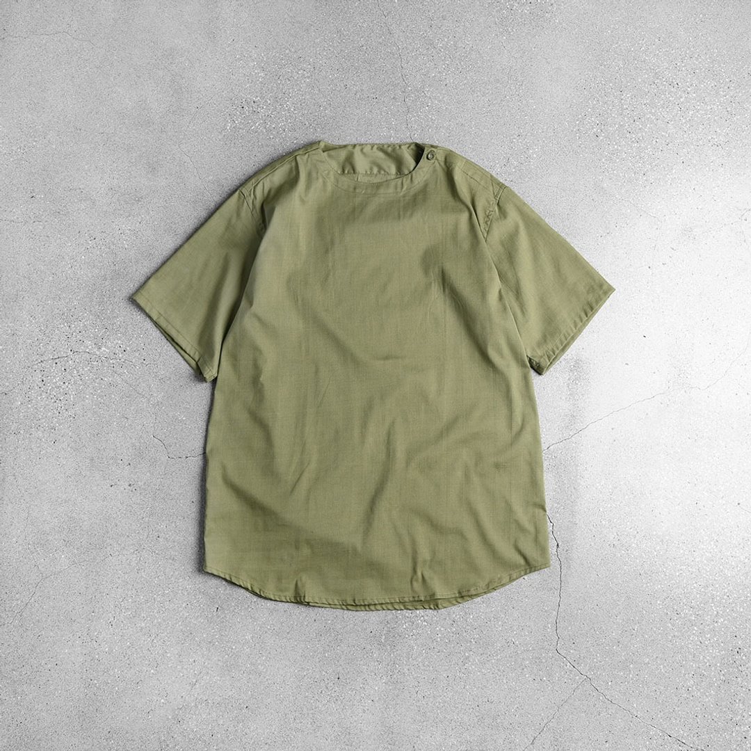 罗马尼亚公发Pullover Shirt / Vintage 古着 - 女装上衣 - 棉 绿色