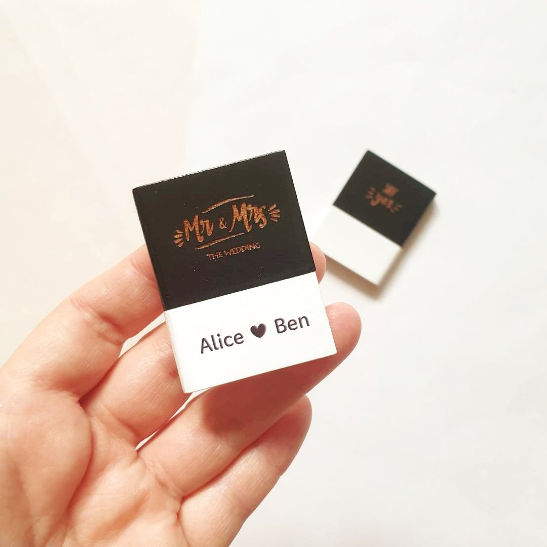 【圣诞定制礼物】 USB 原木随身碟 Mr&Mrs 结婚纪念册 | 婚礼小物 - U盘 - 木头 白色
