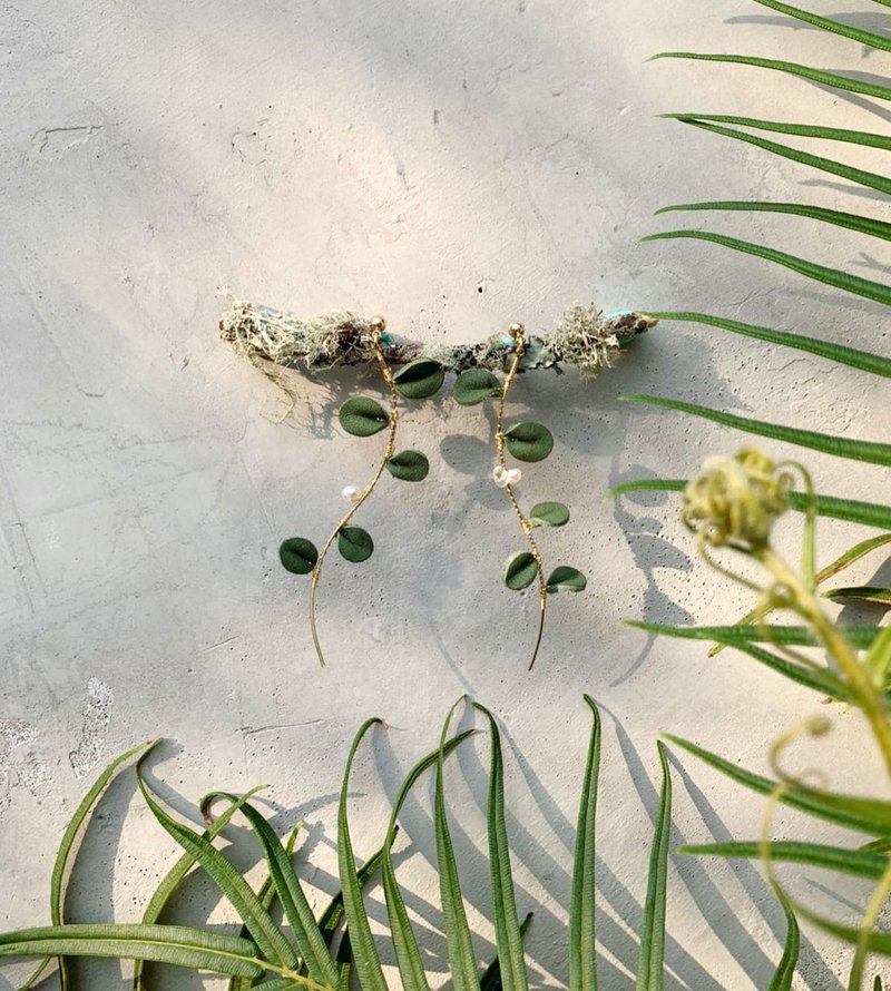 伏石蕨耳饰_珍珠皮塑 - 耳环/耳夹 - 真皮 绿色
