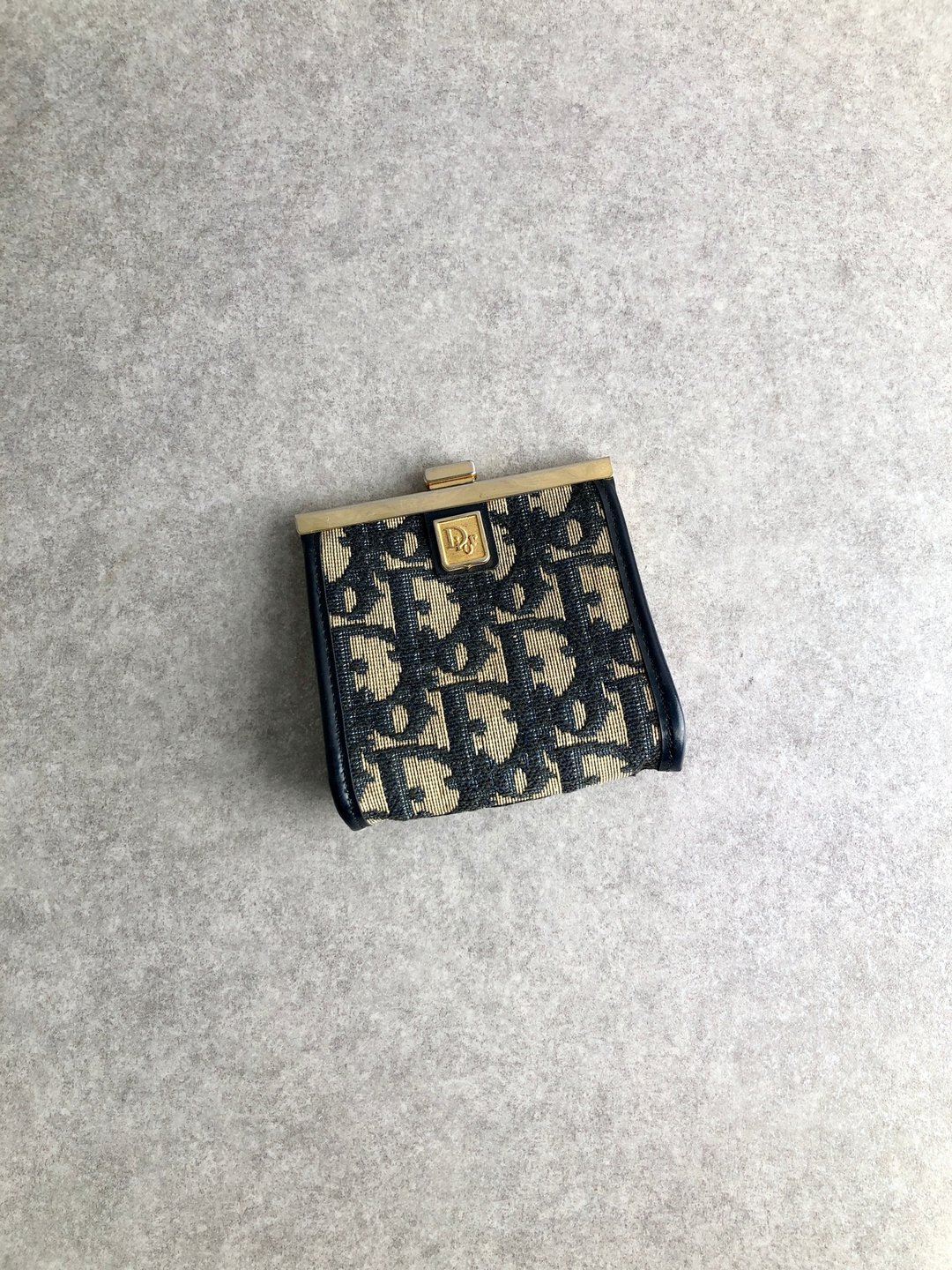 【 日本直送 名牌中古包 】Christian Dior 克里斯汀·迪奥 缇花织物 零钱包 海军蓝 缇花织物 压扣式 k3hppz - 零钱包 - 棉 蓝色