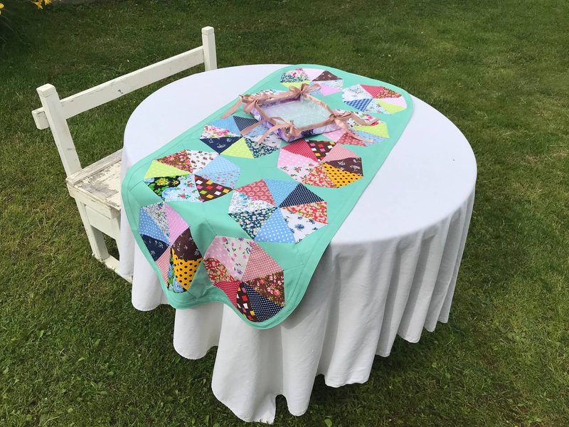 Patchwork Tablecloth Reversible/Spring Table Runner/Flower Tabletop/Dining Cloth - 餐垫/桌巾 - 棉．麻 多色