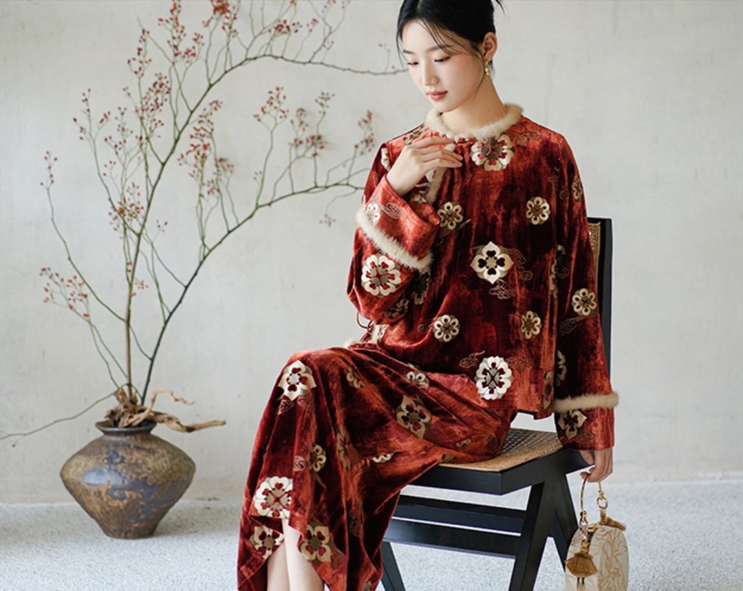 新中式復古中国风 100真丝 新年丝绒烫金提花 上衣/半裙 - 女装上衣 - 丝．绢 红色