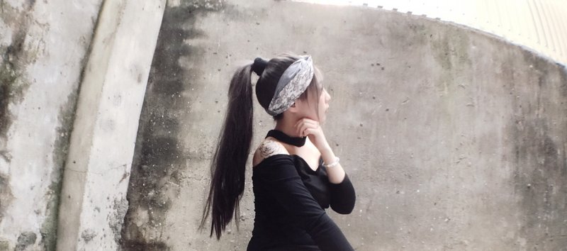 灰色优雅的惬意-独家双配色手制发带-明-unicorn  #姊妹 闺蜜 朋友 Headband - 发饰 - 棉．麻 灰色