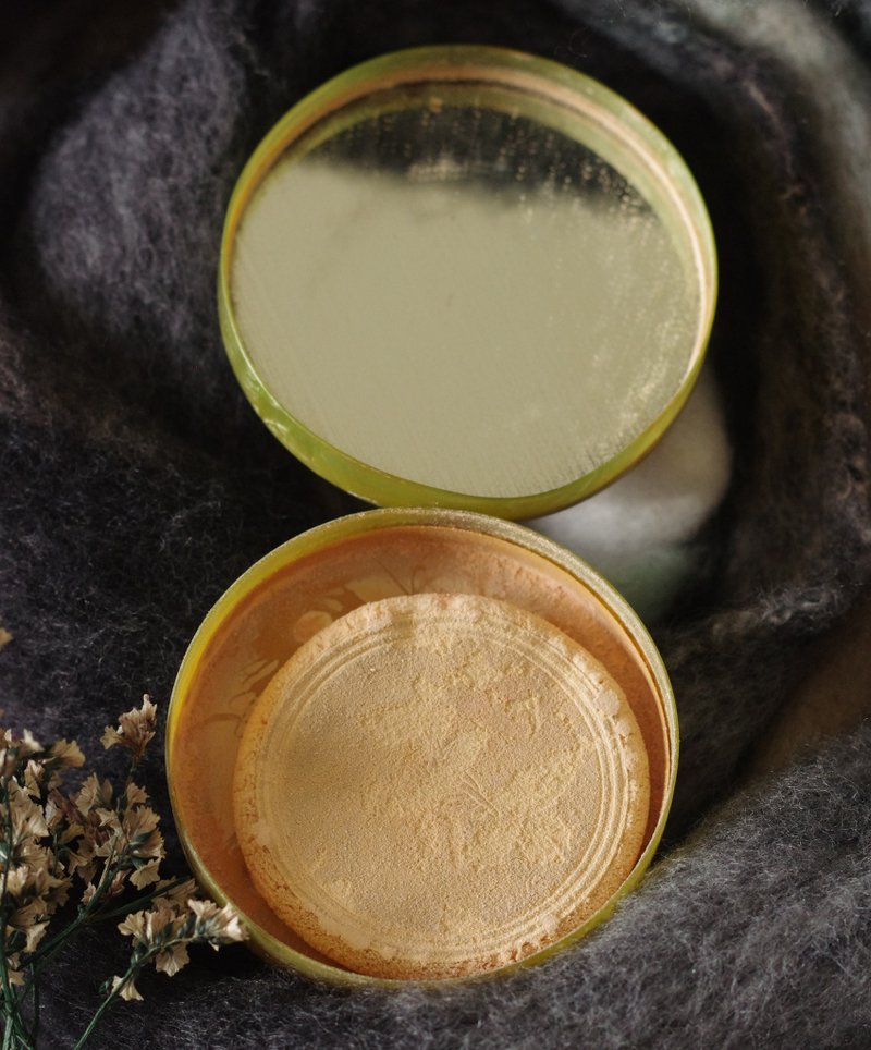 古董日本制绿色赛璐珞蜜粉盒 W838 - 其他 - 其他金属 银色