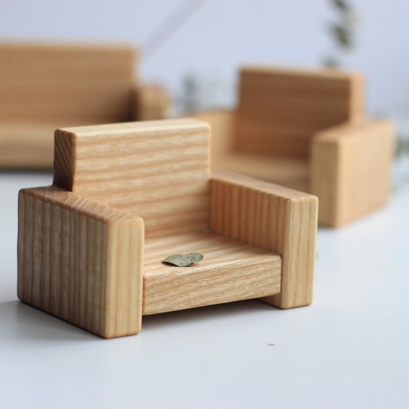 Wooden armchair for dolls. Wooden furniture for dolls. - 玩具/玩偶 - 木头 咖啡色