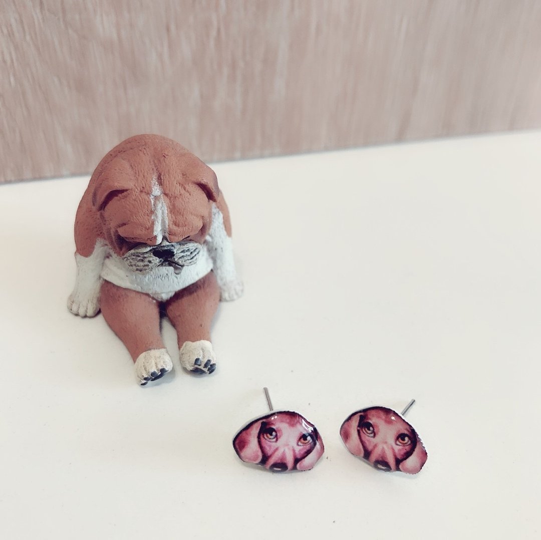 狗狗耳环系列 腊肠犬 - 耳环/耳夹 - 其他材质 