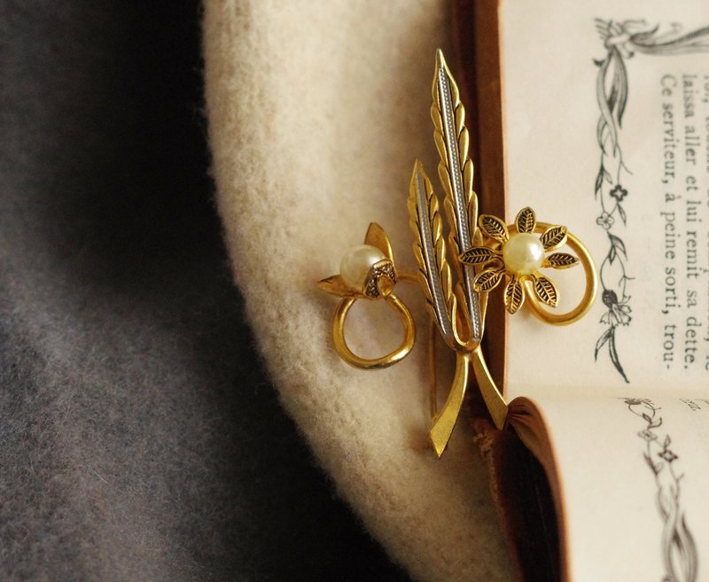 古董黑金艺术西班牙大马士革仿珠叶片别针胸针B2259 - 胸针 - 其他金属 金色