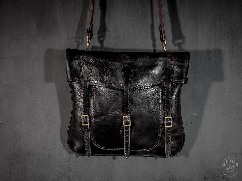 The New Cavalry 跨肩随身斜背包-茶芯黑 - 侧背包/斜挎包 - 真皮 黑色