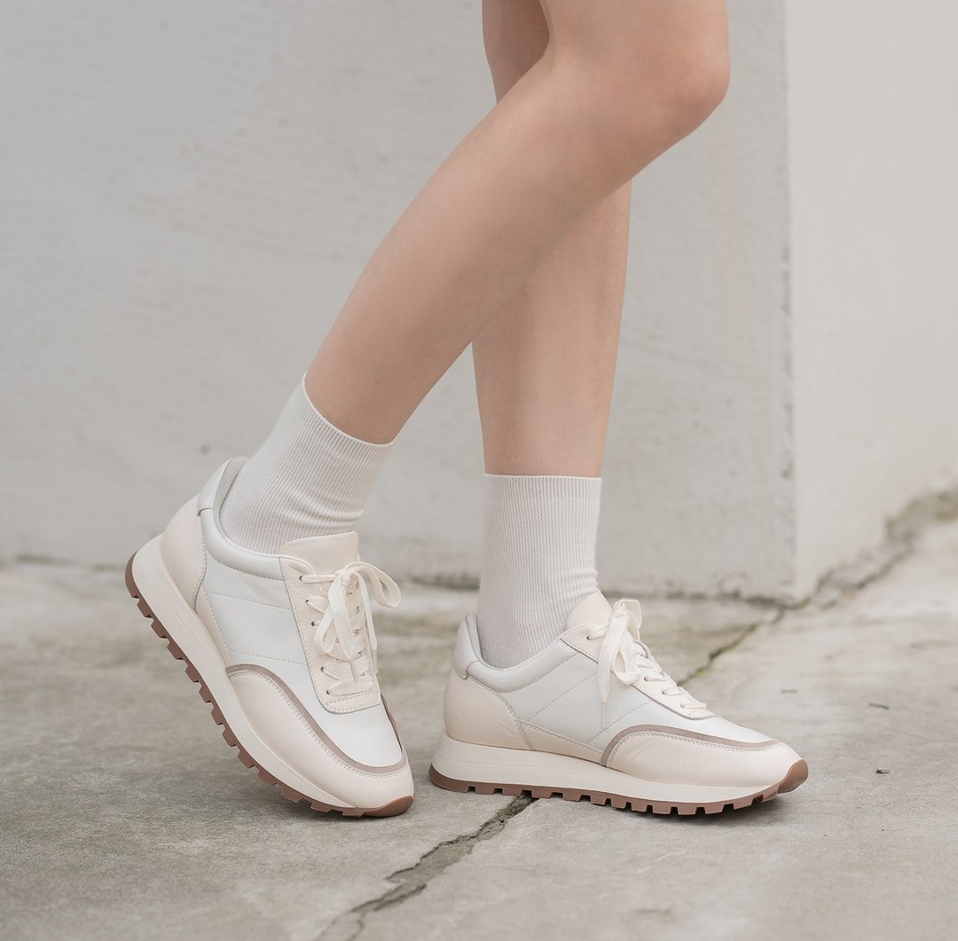 流线感-绑带休闲鞋慢跑鞋-白色 - 女款休闲鞋 - 真皮 白色
