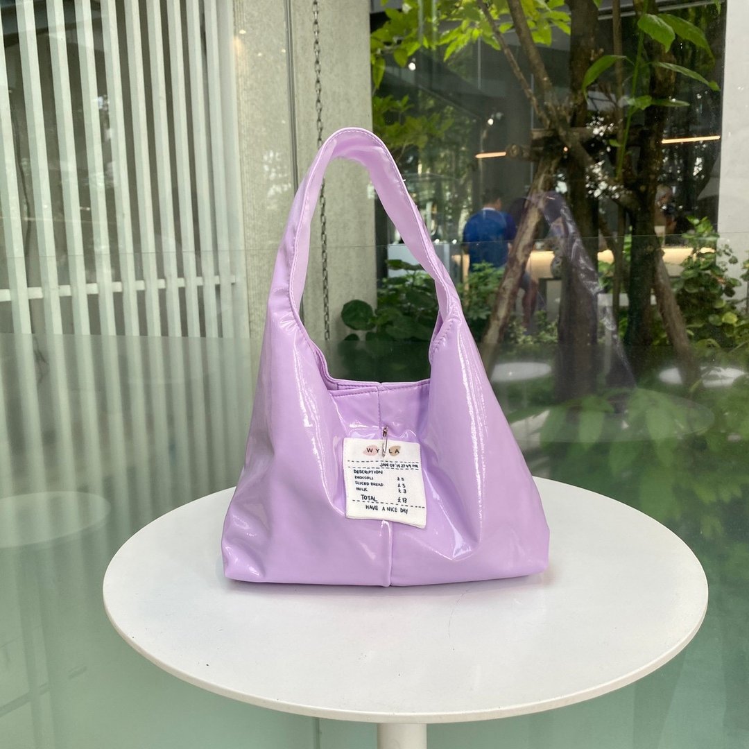 Wyllabrand Mini Croissant 帆布包 Sweet potato - 手提包/手提袋 - 其他材质 绿色