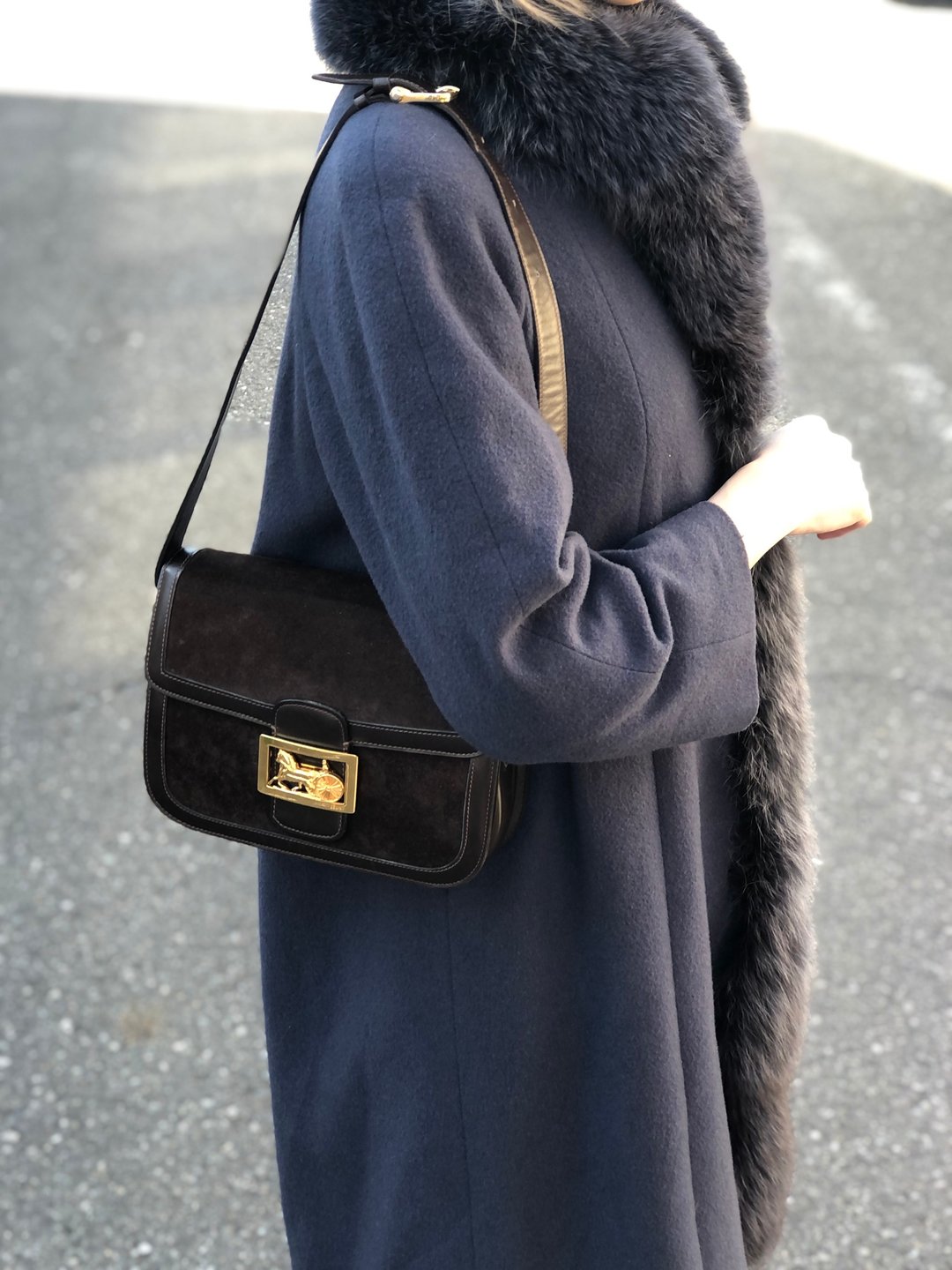 【日本直送 名牌中古包】CELINE 经典马车标志 侧肩包 棕色 麂皮 压纹皮革 vintage 古董 8kncfy - 侧背包/斜挎包 - 真皮 咖啡色