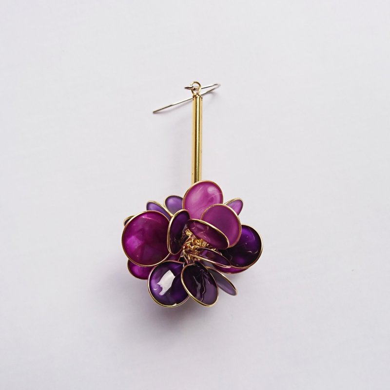 <Violet>单边造型手工设计树脂耳环/垂吊款/earring/accessories - 耳环/耳夹 - 其他材质 紫色