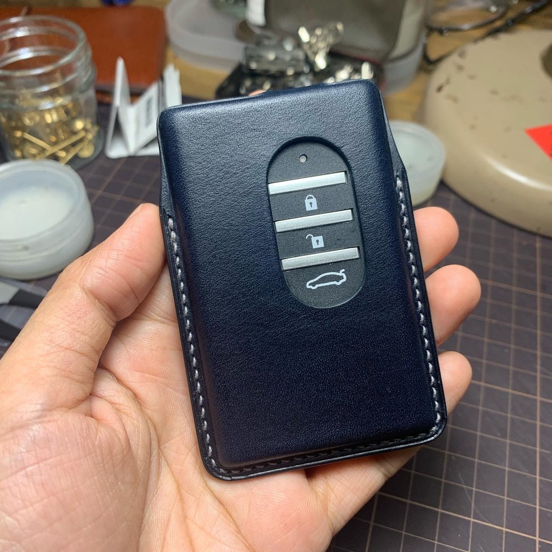 Shape it 手工皮套 | 纳智捷 LUXGEN U6 汽车钥匙皮套 - 钥匙链/钥匙包 - 真皮 多色
