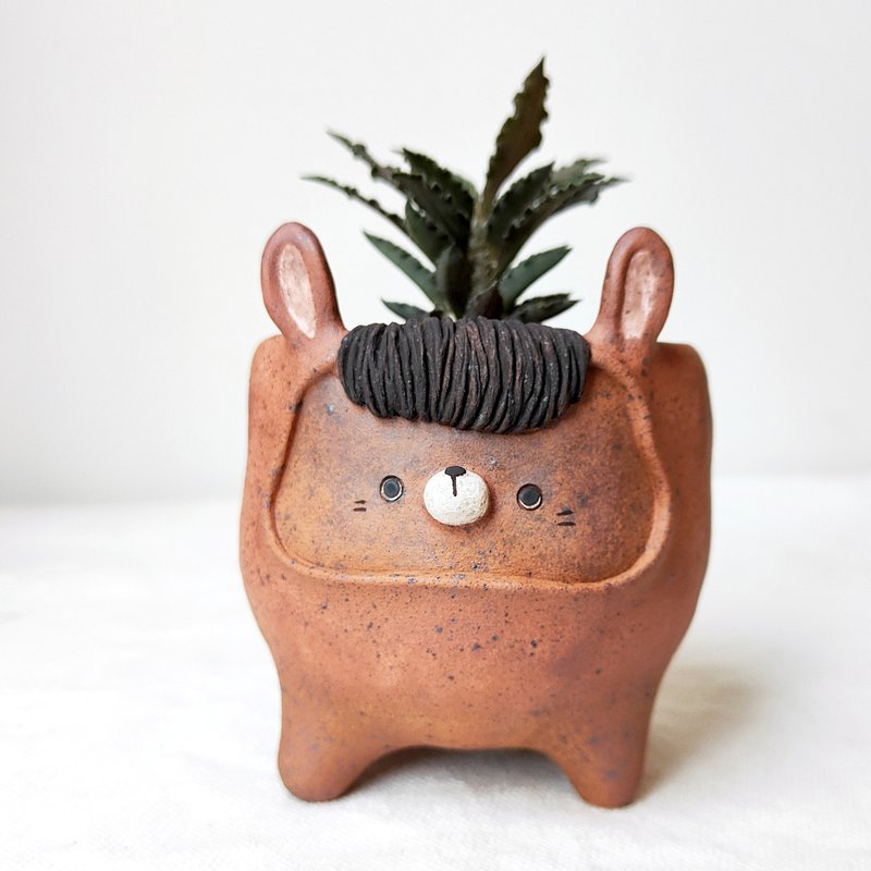 Vintage Bunny clay Planter. handmade pot with drainage hole. - 花瓶/陶器 - 陶 