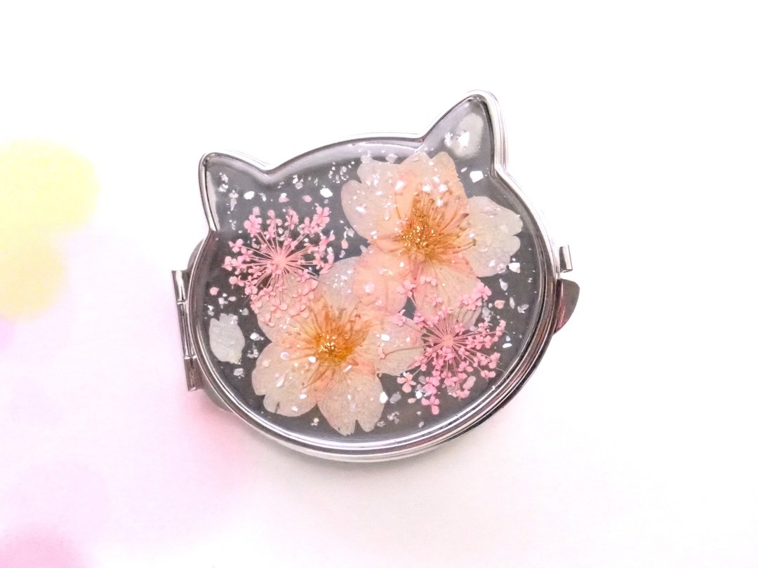 Sakura Nyan 樱花压花双面紧凑镜 - 彩妆刷具/镜子/梳子 - 植物．花 粉红色