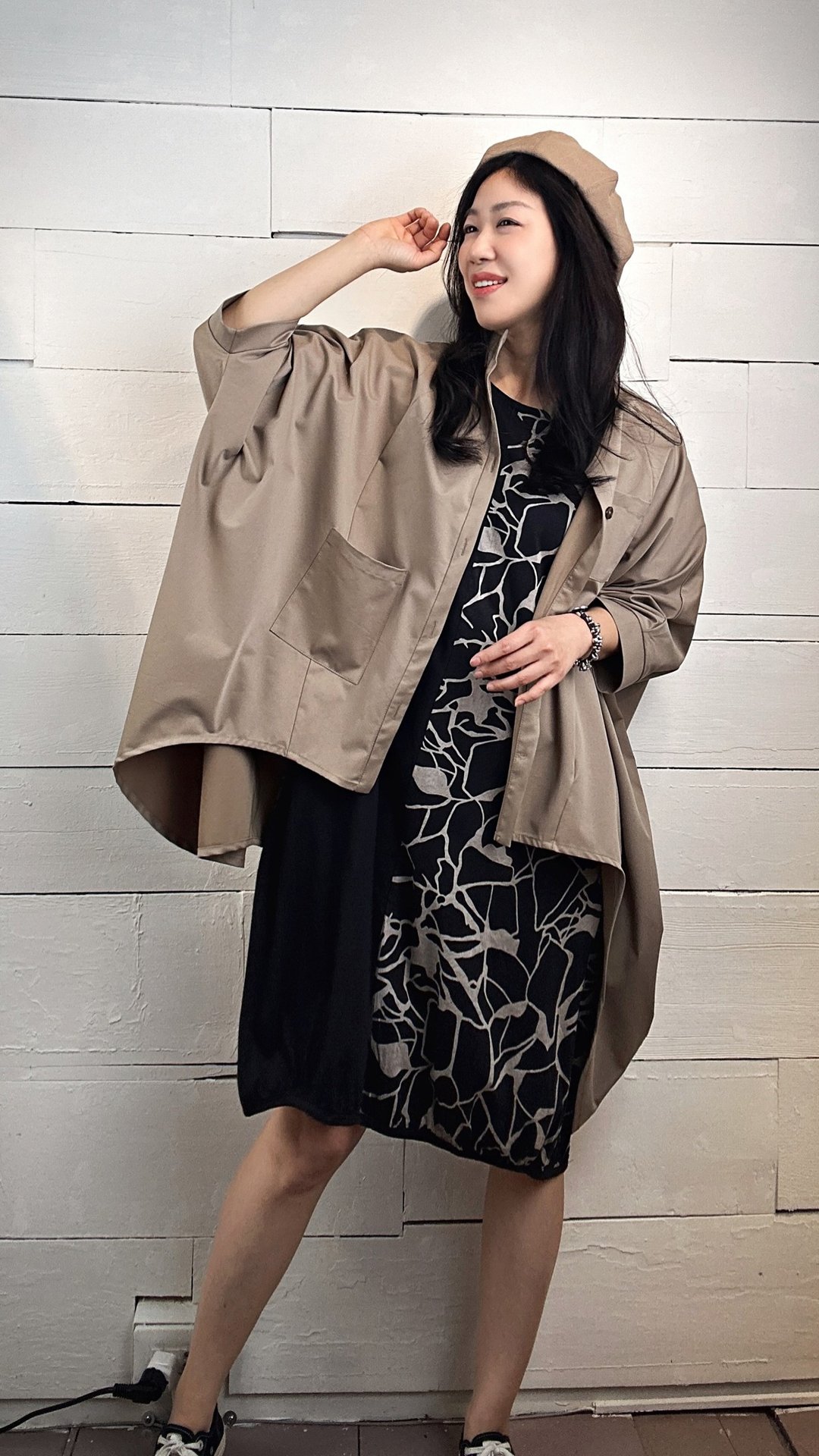 卡其 - 前短后长抽绳伞状长版外套 #T3067 - 女装休闲/机能外套 - 棉 卡其色