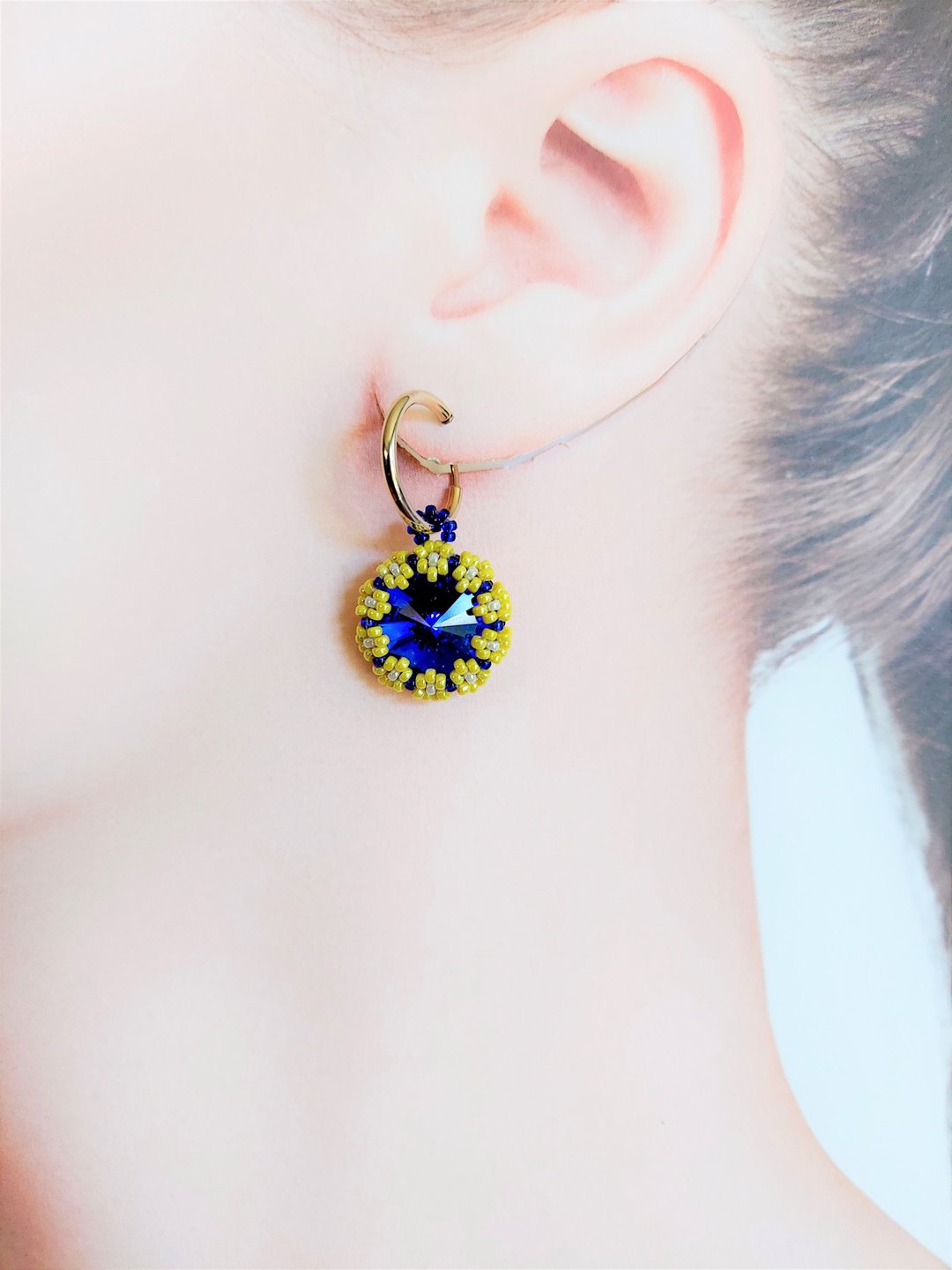 Support Ukraine Earrings, Ukrainian 100% Donation, Ukraine Flag Color Earrings - 耳环/耳夹 - 玻璃 蓝色