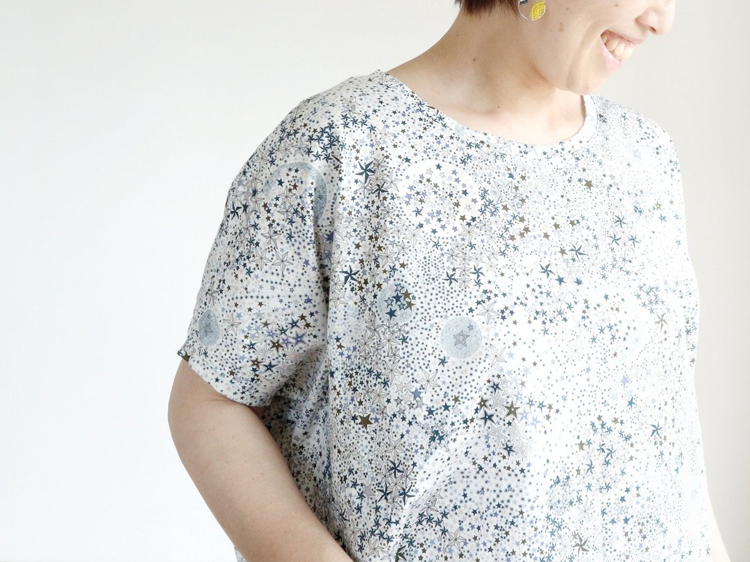starry sky cut and sewn - 女装上衣 - 棉 蓝色