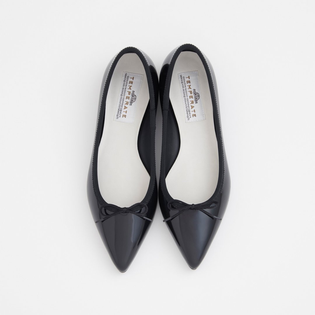 IRMA (BLACK) PVC POINTED TOE FLATS pointed toe ballet shoes - 雨鞋/雨靴 - 防水材质 黑色