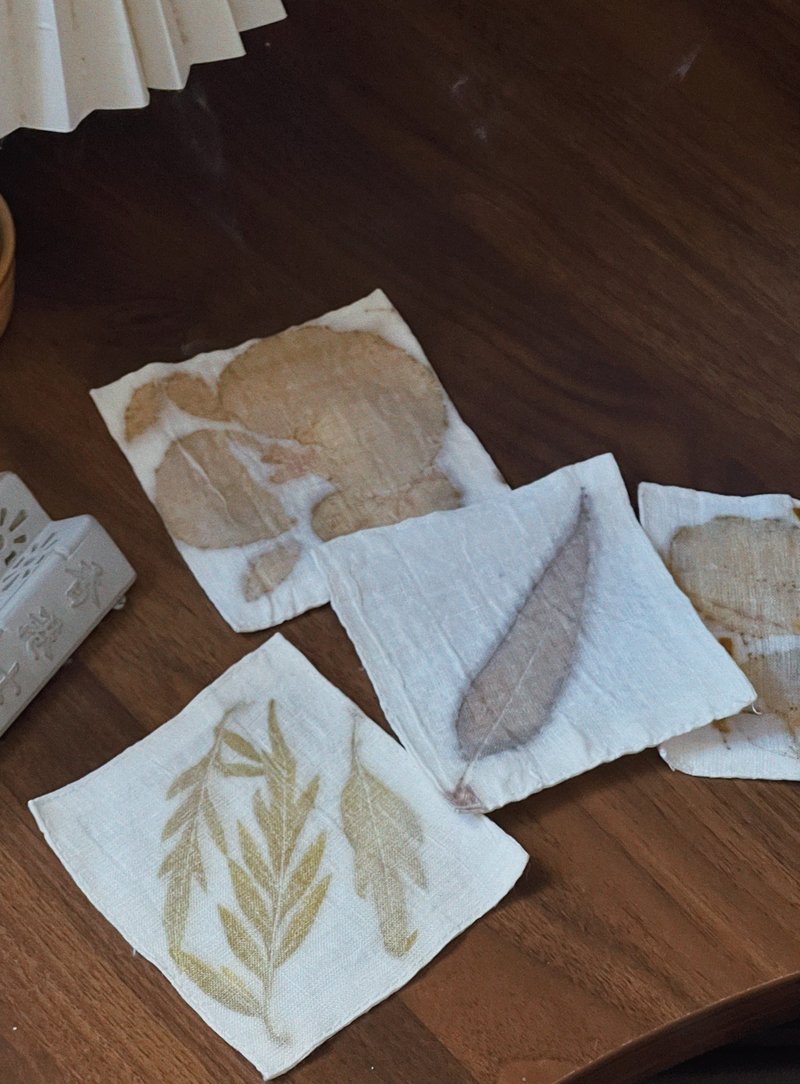 植物印染天然染棉麻杯垫 - 丝巾 - 棉．麻 咖啡色