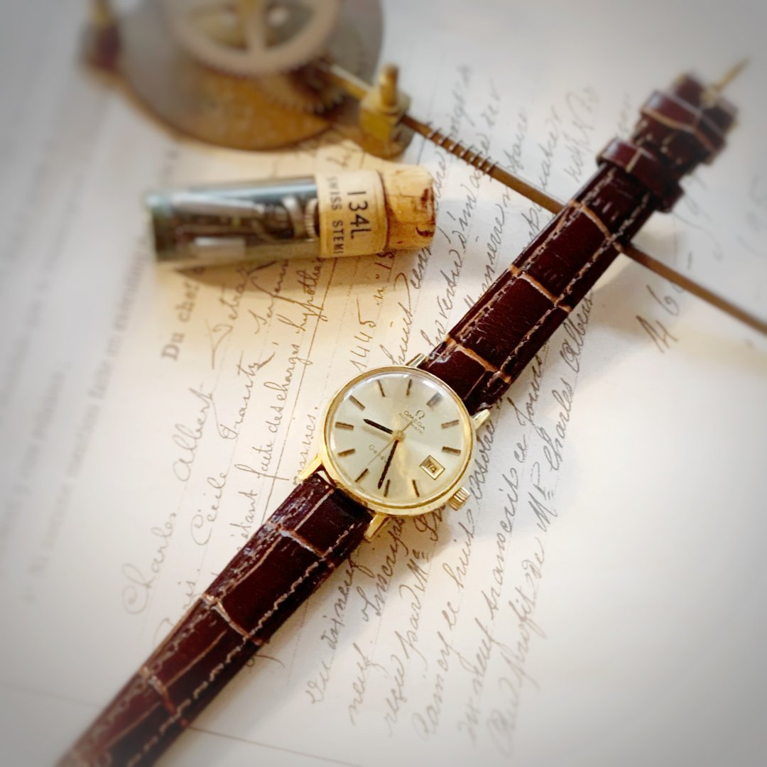 1970 OMEGA Genève 古董 机械表  棕色表带 - 女表 - 其他金属 咖啡色