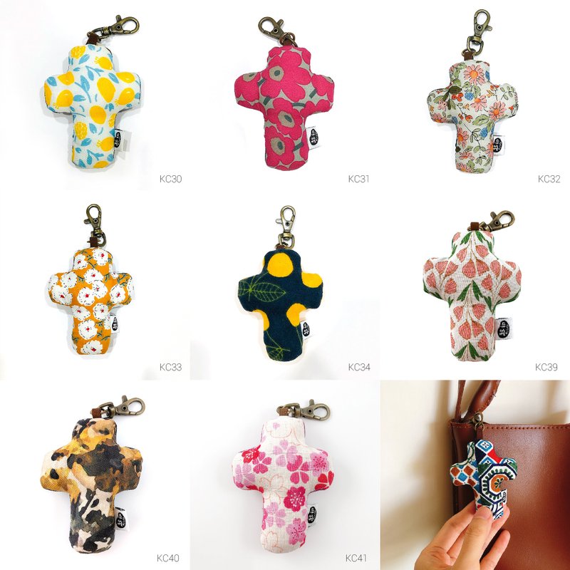 起初十字架钥匙圈。8款 - 钥匙链/钥匙包 - 棉．麻 橘色