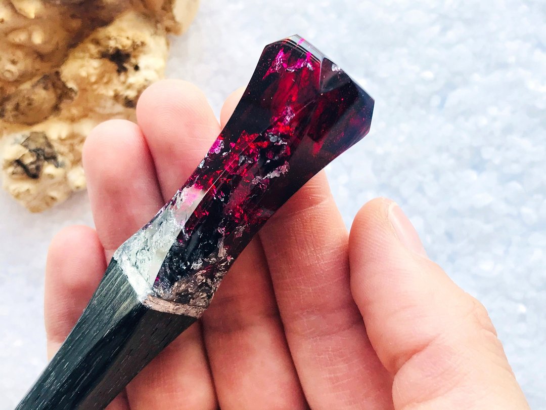 Wooden hair stick, Hair pin with red resin and silver foil, Hair Accessorie - 发饰 - 木头 红色