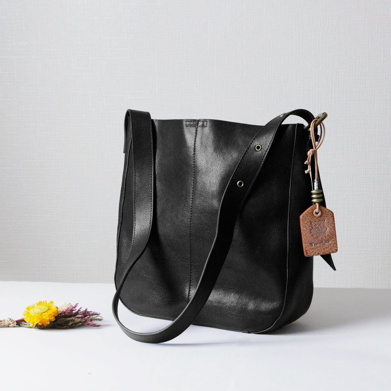 轻便简约牛皮斜挎包 大容量休闲收纳包 附内袋 - 侧背包/斜挎包 - 真皮 黑色