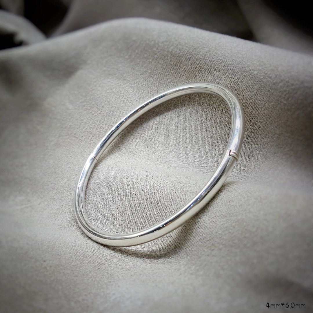 【SWS饰品】基本素面圆形纯银手环 925纯银 4mm - 手链/手环 - 纯银 银色
