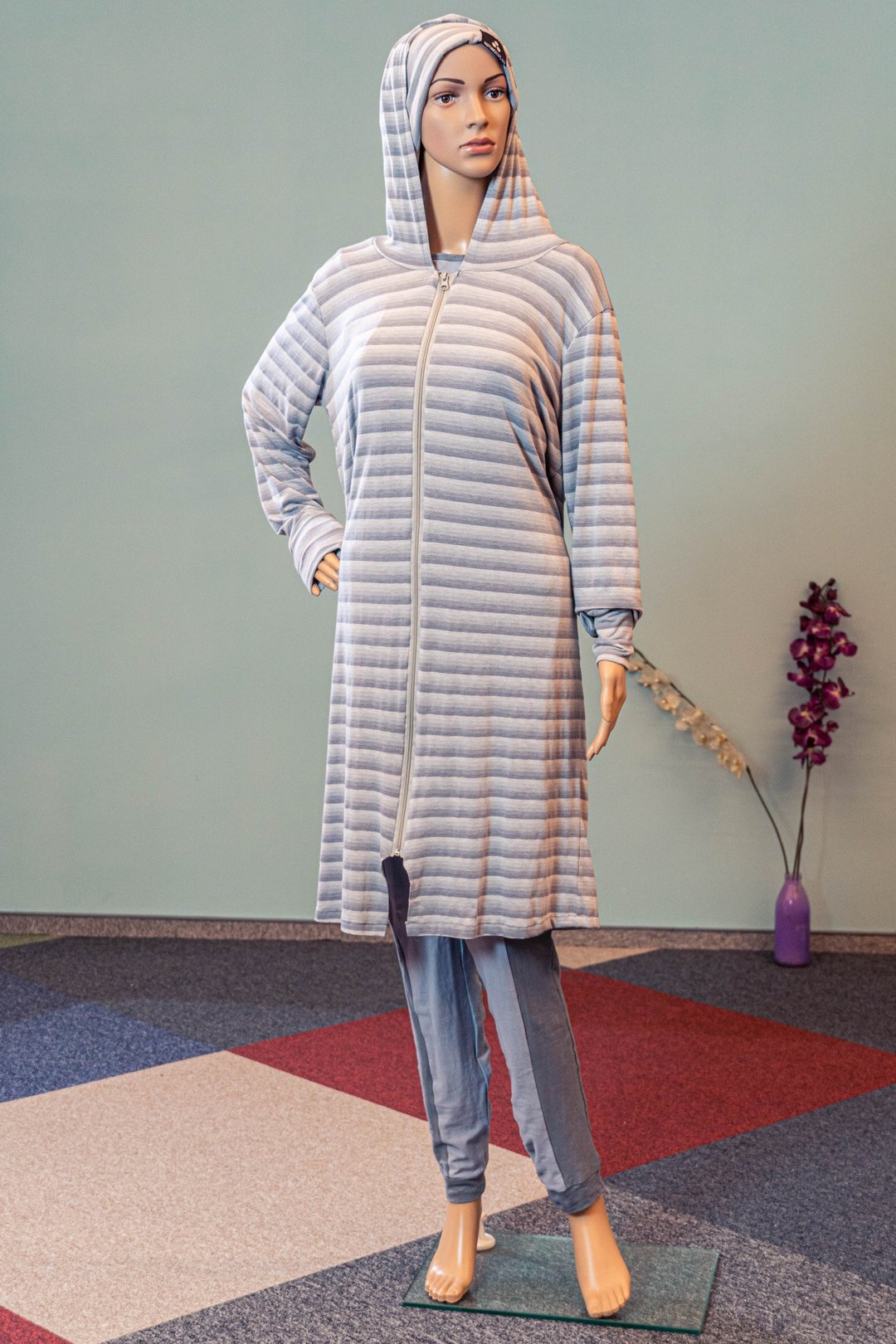 条纹针织外套洋装 / 灰色连帽夏季洋装 / 穆斯林女性服饰 - 洋装/连衣裙 - 棉 白色