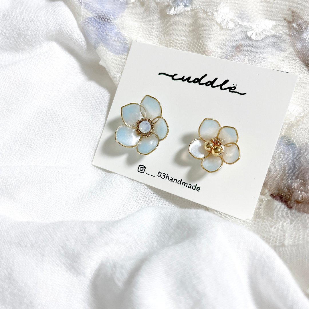 Nemophila earrings for memories - 耳环/耳夹 - 其他材质 