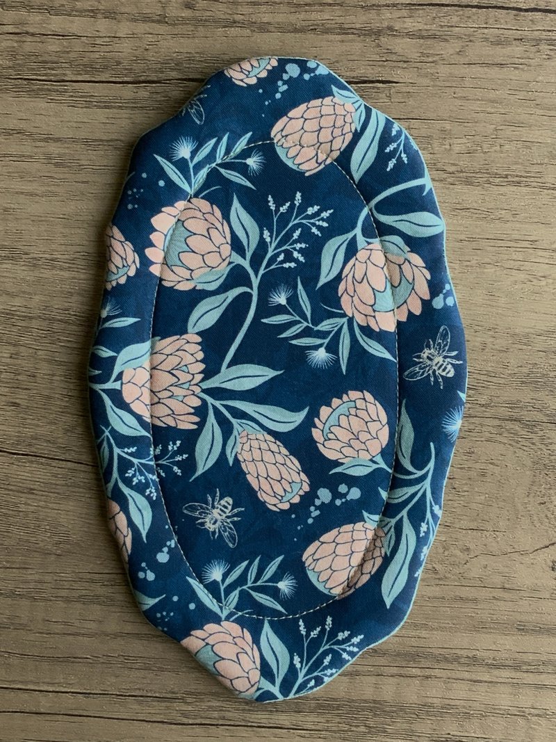 手作双面花色 布盘/收纳盘 - 收纳用品 - 棉．麻 多色