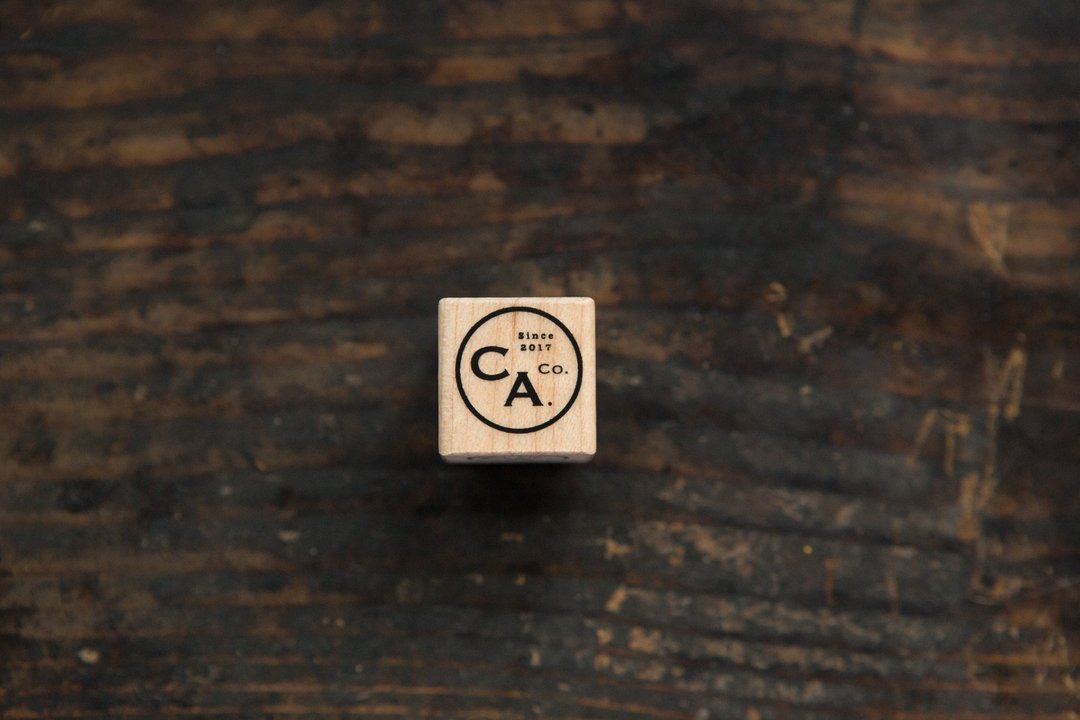 复古CA Logo D 枫木印章 - OURS Color Atelier 色彩工坊系列 - 印章/印台 - 木头 