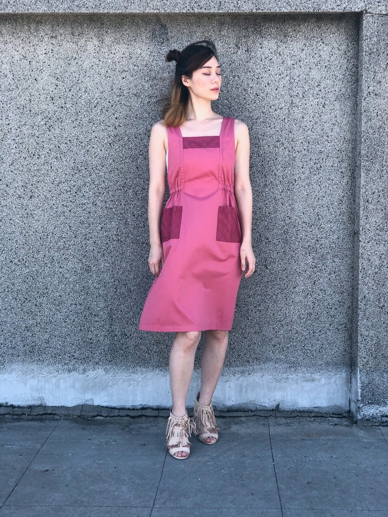 围裙风洋装 - 洋装/连衣裙 - 其他材质 