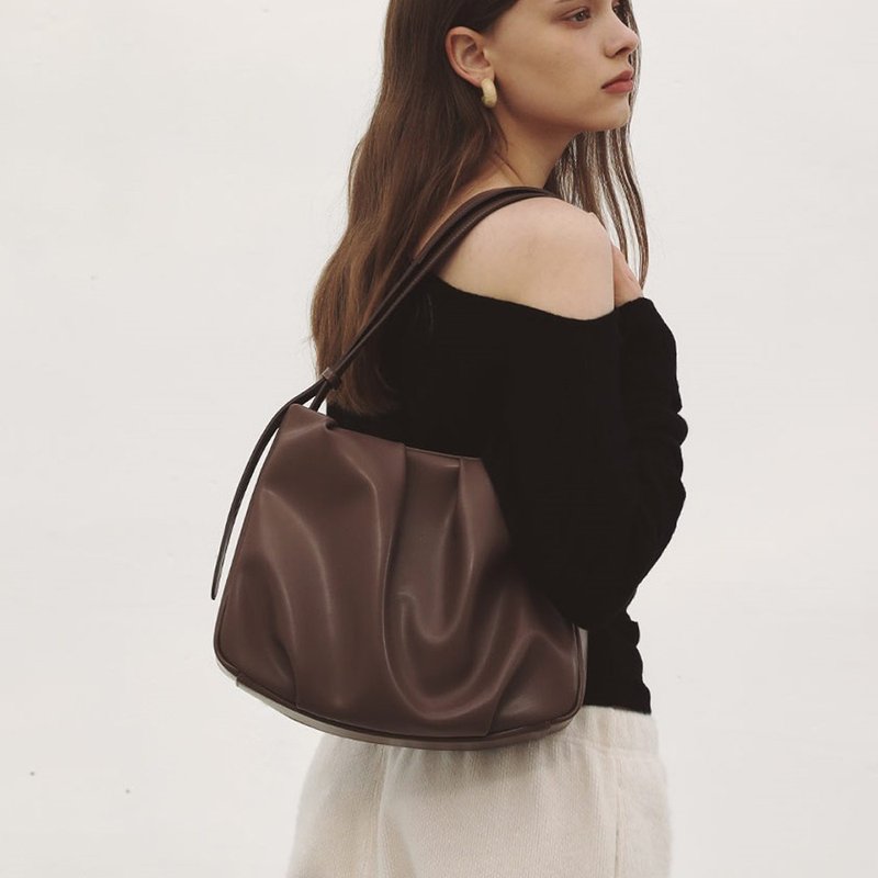 韓國製 MUR Bonnet Bag Vegan Leather 包包 (Ash Brown) - 侧背包/斜挎包 - 环保材料 