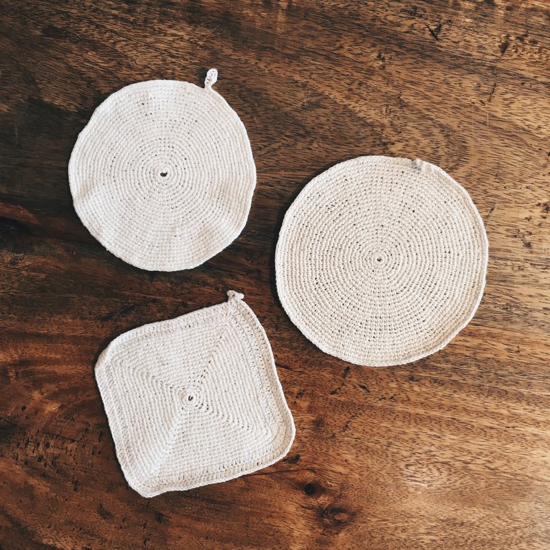 意大利妈妈的手工编织杯垫 - 杯垫 - 棉．麻 白色