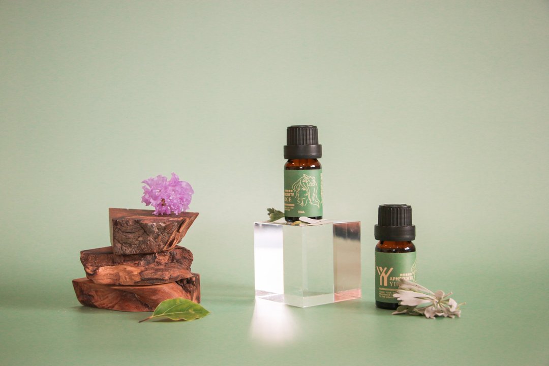 Aphrodite 阿芙萝黛蒂【 10ml  香氛 】 - 香薰/精油/线香 - 精油 金色