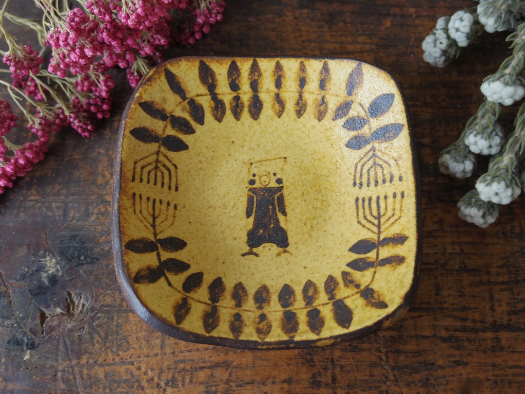Tiny plate with Cockatiel - 盘子/餐盘/盘架 - 陶 黑色