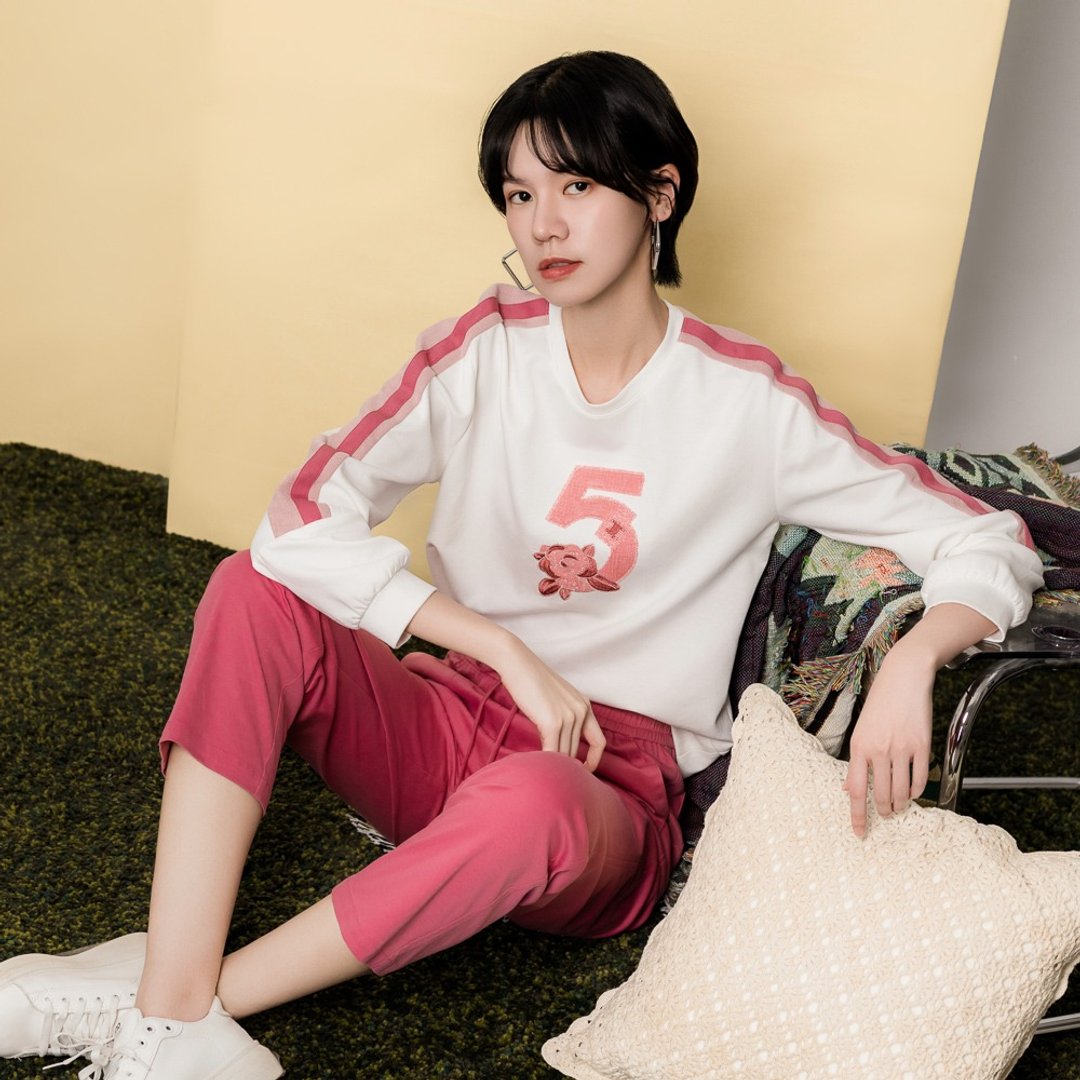 【MEDUSA】粉红5号运动风大学T(M-XL) | 女休闲上衣 长袖T恤 - 女装 T 恤 - 棉 白色
