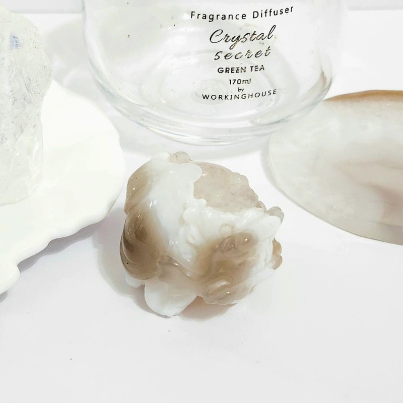 虎鲸玛瑙龙龟/消除负能量/缓解压力之水晶 - 摆饰 - 水晶 卡其色