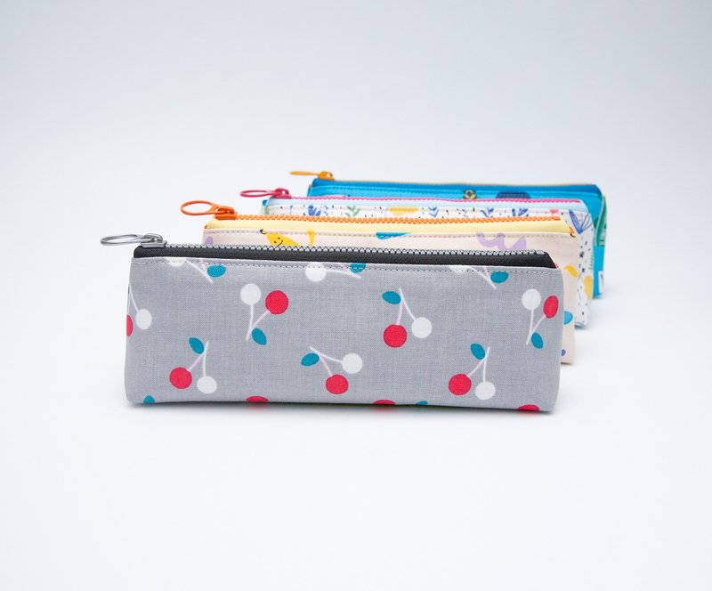 可爱樱桃 手作笔袋/三角笔袋/拉链笔袋/立体笔袋/收纳包/化妆包 - 化妆包/杂物包 - 棉．麻 灰色
