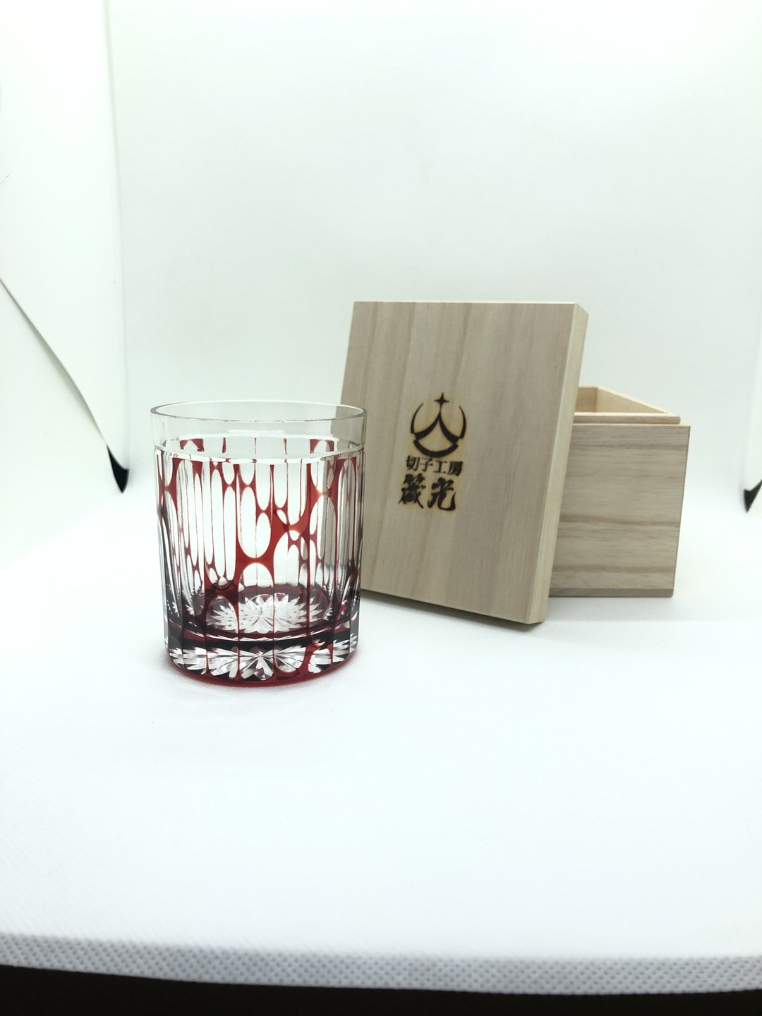 Flat openwork rock glass - 玻璃杯 - 玻璃 红色