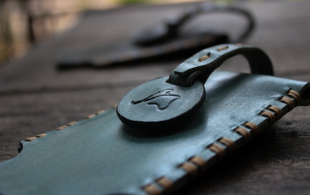 Papacraft  Keycase #1 / Papacraft Keycase#2 / Car keycase/ Leather keycase / Handmade keycase/ Leather car key wafer - 钥匙链/钥匙包 - 真皮 绿色
